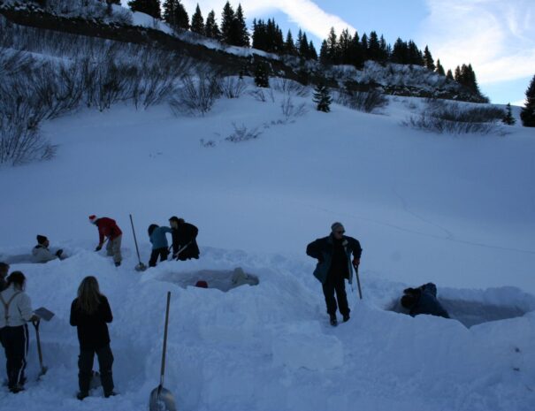 construction igloo séminaire à pralognan