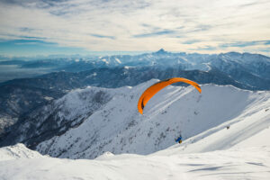 parapente au séminaire ski aux Orres